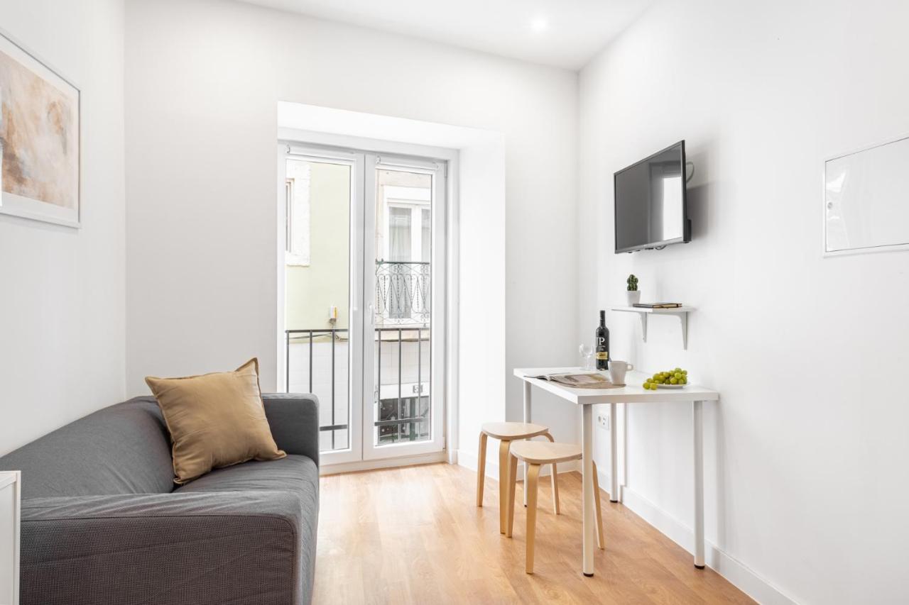 Altido Elegant Apartments Moments From Carmo Convent, In Bairro Alto Лиссабон Экстерьер фото